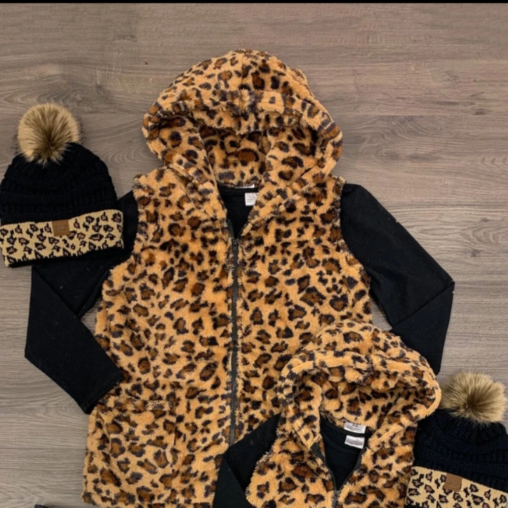 3 LEFT Cheetah Sherpa Zip Hooded Vest Mom Sizes